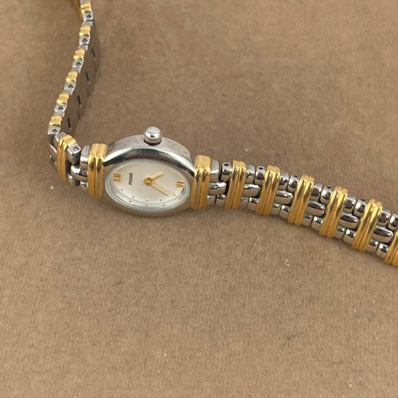 Vintage Pulsar Quartz Dual Tone Gold and Silver Tone Watch - Picture 5 of 9